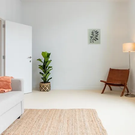 Lichtrijk Op Toplocatie In Gent2 Apartamento *