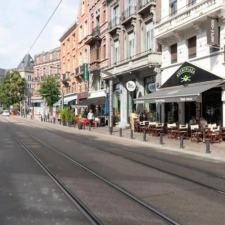 Lichtrijk Op Toplocatie In Gent2 Apartamento